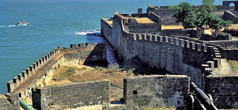 Gujarat Tour Diu Fort