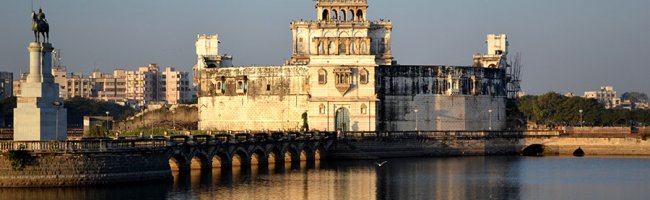 Lakhota palace 