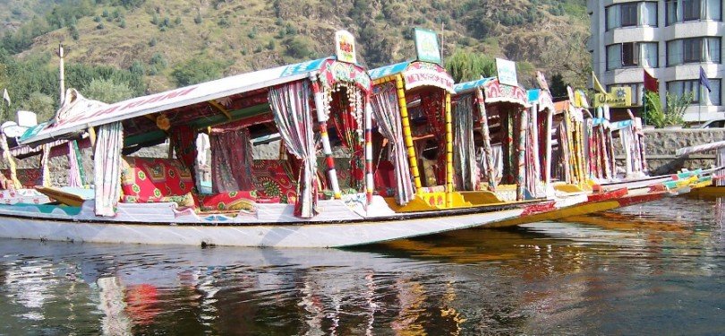 Shikara ride in Dal Lake