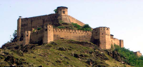 Hariparbat Fort